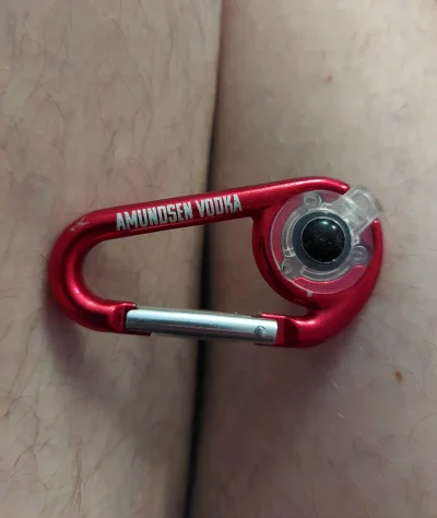 Homunculuszhejtowannabe_oskarek - Fajny karabińczyk znalazłem
Ujowy, nigdy bym mu nie...