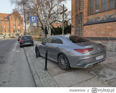 melekhov - #szczecin kolejny wieśniak, którego nie stać na parking 

#konfitura #park...