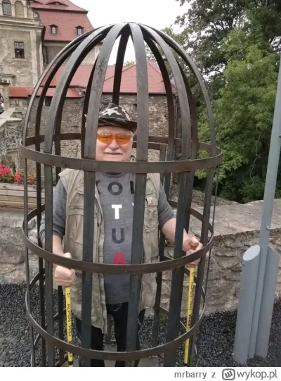 mrbarry - Układ gdański w rzymskiej klatce xD

#famemma #humorobrazkowy #heheszki