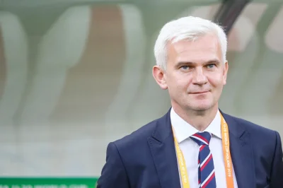 17zjedzskretafeatzary - Jan Urban - Head coach (głowa trener)
#mecz