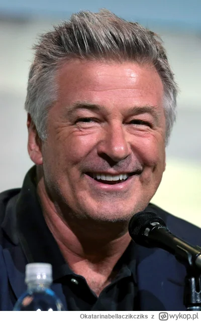 Okatarinabellaczikcziks - Dlaczego Alec Baldwin jest trenerem rumunów ? Nie powinien ...