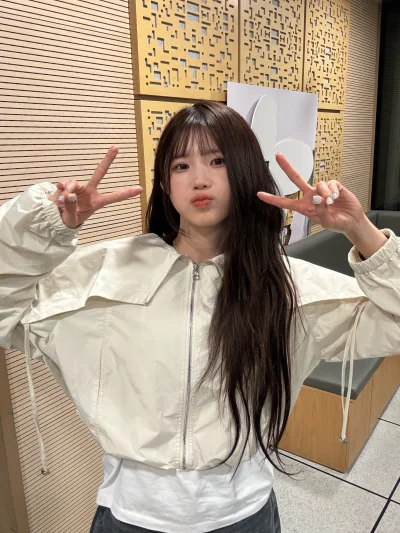 XKHYCCB2dX - #koreanka #hayoung #fromis9