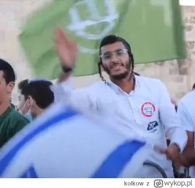 kolkow - Co to za flaga z tyłu? Czy to nie jedna z wersji flagi Hamasu? :)