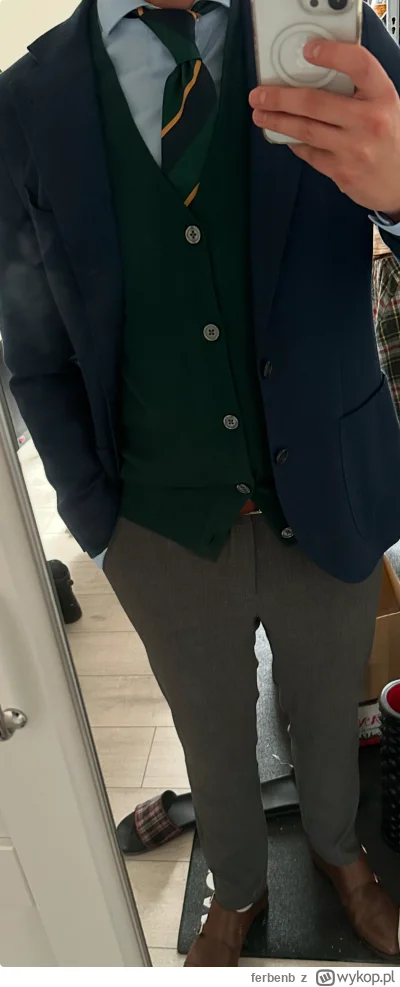 ferbenb - Czy kardigany ubierają wyłącznie dziadkowie? Różowa twierdzi, że wyglądam j...