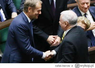 rafal-heros - @assninja: Tusk informuje że porzuca fotel premiera i oddaje Polskę w r...