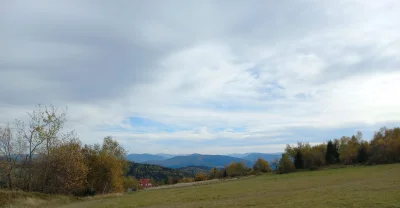 WR9100 - Widok z Koskowej Góry, w środku (najdalej w tle) widoczna Mogielica: