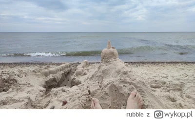 rubble - Nawet na wakacjach, chłop musi zapierda#lac przy łopacie ( ͡° ʖ̯ ͡°)