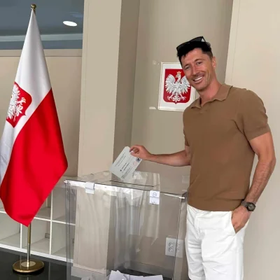 tehseriouscate - Bobek co ty żeś o-----l