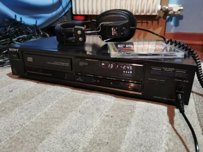 DonRzoncy - Podłubałem w torbach z wpisu z kiedyś:

https://wykop.pl/wpis/74943123/wi...