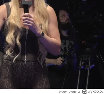 piggy_piggy - Bezi nie ma pracowników i przebrał się za operatora kamery
#famemma