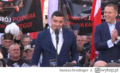 hansschrodinger - @Kryskamatyska: 
A to nie jest ten, co ciągnie kiełbaskę Putinowi?
...