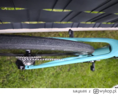 lukglo86 - @lukglo86.