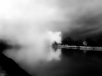 7609 - #fotografia Alfred Freddy Krupa "Odd morning at the flooded Kupa river", 2013;...