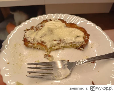 ziemniac - Nie ma nic lepszego niż placek ziemniaczany z cukrem i śmietaną. Don't dea...