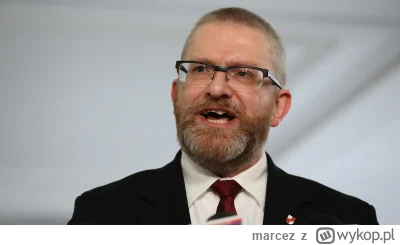 marcez - @Papieznieumarl Co by nie mówić, to Braun zjadł zęby na polityce i rozgryzł ...