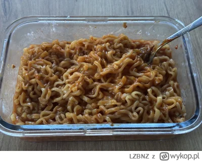 LZBNZ - #wykopbuldakclub #buldak 
Różowy plus żółty mix idealny #ostrezarcie