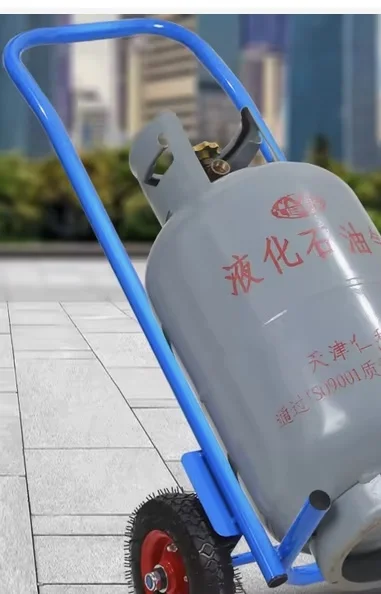 Dawid-01100 - #przegryw Muszę iśc po butle z gazem bo sie skończyła stary mnie wysyła...