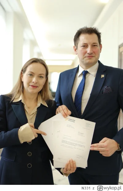 N331 - Polacy, ciągłe narzekanie że politycy nic nie robią i to ich POPiS. Politycy P...