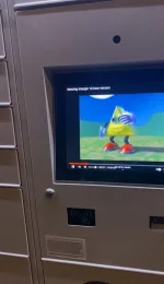 123radzio - Przychodzę odebrać paczkę a tu takie coś, jak mam zamknąć ? 

#inpost #or...