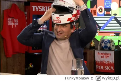 FunkyMonkey - Pamiętacie jak Kubica przymierzał swój własny kask w kanale sportowym?
...