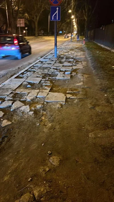 CrazyZdzich - >tak mają sprzedać auta i przesiąść się na rower, jprd
 mało kto potrze...