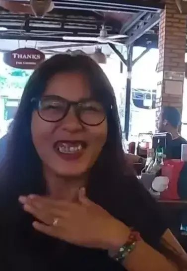 Marecki85 - @ronsky: Warto przypomnieć jakim uzębieniem dysponowała matka młodej. Kla...