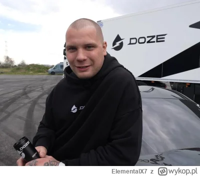 ElementalX7 - @Termos96: Goli się na łyso bo od tego zapier**lania przesuwają mu się ...