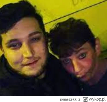 jonaszekk - #famemma chlop mowi, ze jozwiak to hipokryta bo 3 lata temu obrazal freak...