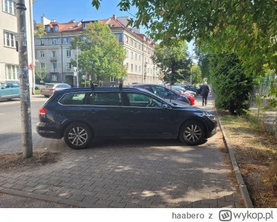 haabero - Ktoś się wkurzyl bo cala maskę miał zarysowaną. A jak godzinę później wraca...