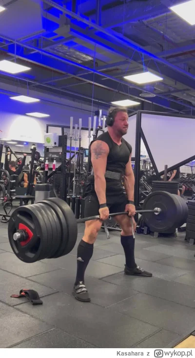 Kasahara - Mały test sił w ostatnim czasie. Na filmie:

SQ - 240/260/275 kg i sumie w...