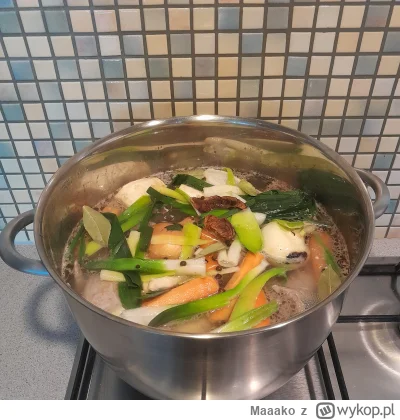 Maaako - #gotujzwykopem 
Majówkowy rosołek(ʘ‿ʘ)