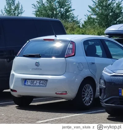 jantjevansluis - #tablicerejestracyjne 
jak łatwo przegrać życie :)