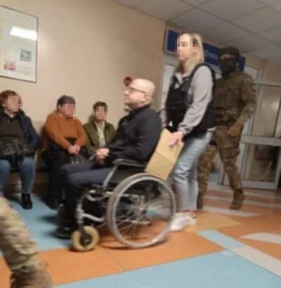 janusz-lece - @Mos_Wander: Darek, jak zdrowie? Nogi juz dzialaja?