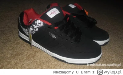 NieznajomyUBram - W gimnazjum obowiązkowo w skejtach się chodziło.
Oczywiście z Deich...