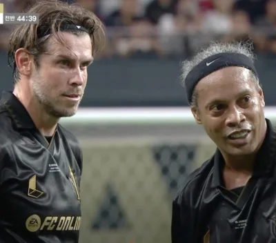 nonOfUsAreFree - Jak tam młody, było co grane / kiwane / strzelane w weekend?
#mecz #...