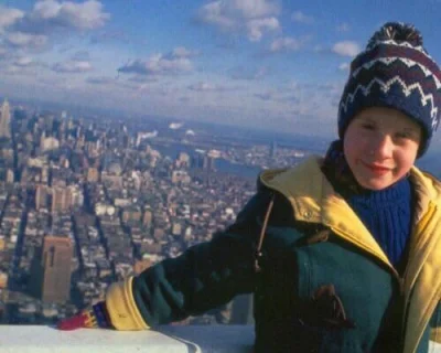 Treda - Dobrze, że Kevin zdążył pstryknąć parę zdjęć z dachu jednej z wież WTC. #wtc ...