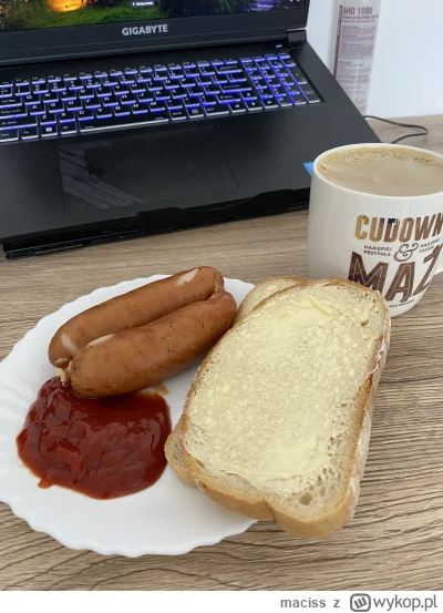 maciss - U mnie dopiero śniadanie, dzień dobry.

#jedzzwykopem #sniadanie #przegryw