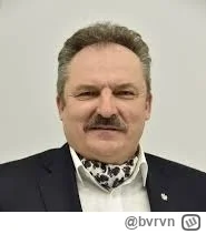 bvrvn - Ale bym mu sprzedał lepe na mordę za to bucowanie
#debata