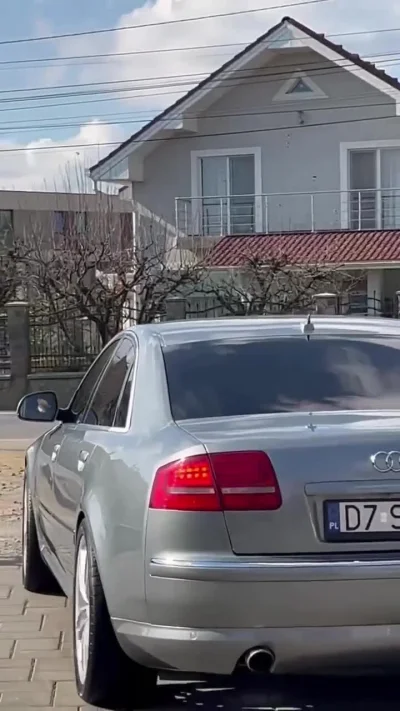 hyperlink - Świeży zakup, ledwo wyjechał od handlarza xD
https://streamable.com/gat5...