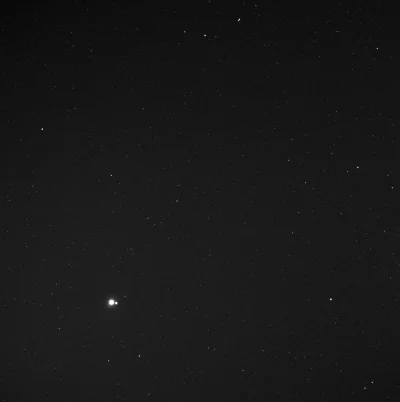 mecenassrenas - te dwie małe białe kropki to Ziemia i Księżyc widziane z Merkurego

#...