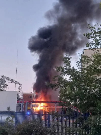 Wewnetrzny_Recenzent - #warszawa #pragapoludnie 

Dziś było tak gorąco, że aż transfo...