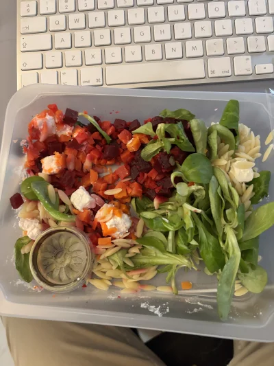 PetalMind - A co ja królik żeby liście jeść?

Pycha :3

#dieta