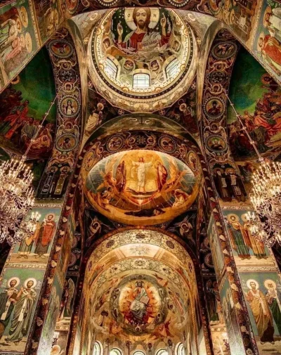 Loskamilos1 - Bogato zdobione wnętrze kościoła znanego jako Cerkiew na Krwi, który zn...