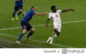 kaoen9 - #mecz #euro2024
Bukajo Saka biegnij.