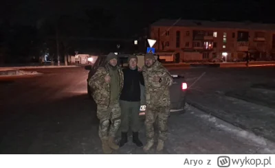Aryo - @Festung jeździ właśnie po Ukrainie i rozdaje prezenty ukraińskim żołnierzom, ...