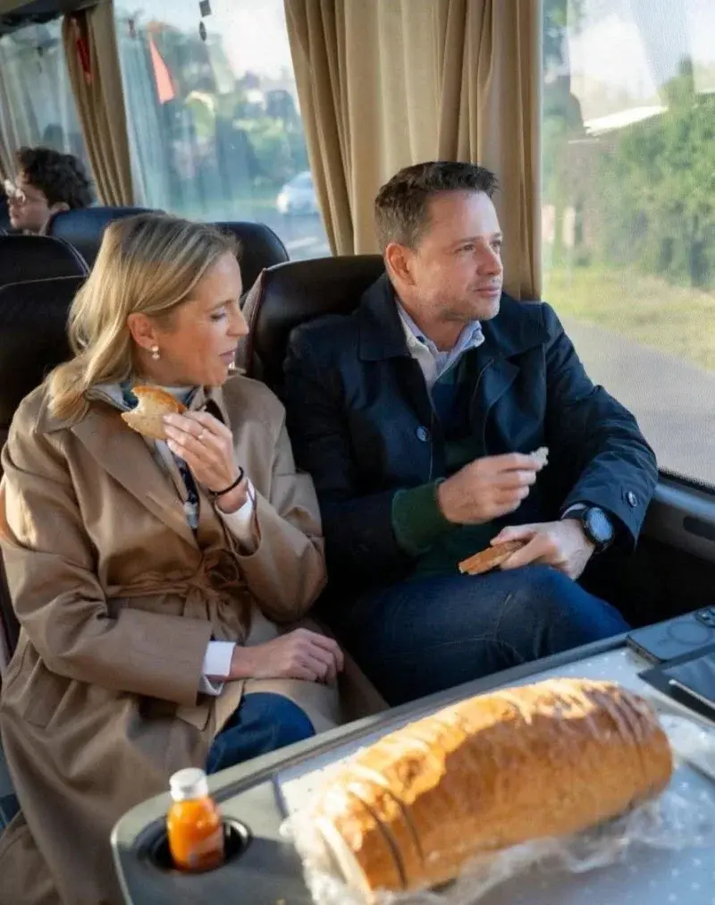 ziomusziomus - @portkizserem: prezydent Rafał też już jedzie