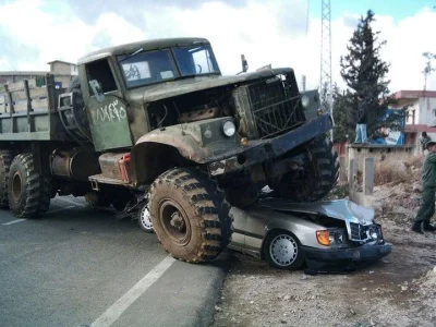 kantek007 - kraz bierze mercedesa na raz #motoryzacja