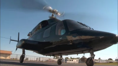 Koroshiya_1 - Ciekawostka. Filmowy helikopter to zmodyfikowany Bell 222