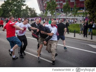 Fatalista1988 - Nie podoba mi się, że środowisko kibicowsko-patriotyczne nazywane jes...