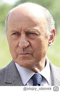 alojzy_ulamek - @Smmm każdy głupi wie że Pershing żyje, po prostu znudził się gangste...